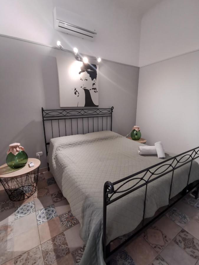 Whiteflower Apartments Bari Eksteriør billede